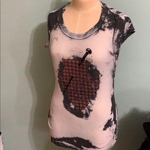 Burnout tie dyed T-shirt has a pin cushion Large